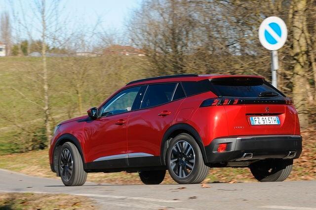 Peugeot 2008 PEUGEOT 2008 PureTech 130 EAT8 Allure S/S Cross over 5-door (Euro 6E)