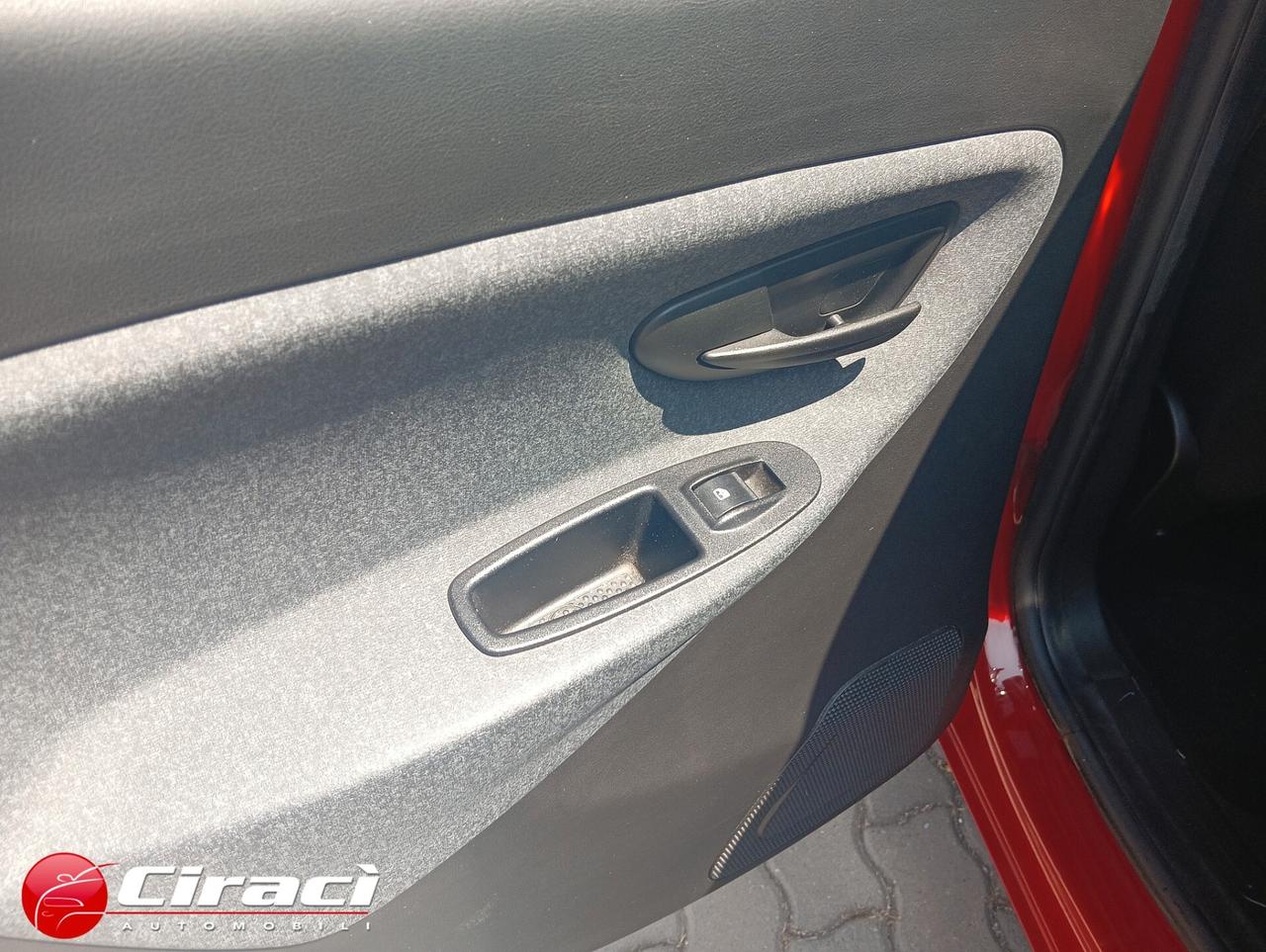 Lancia Ypsilon 1.2 69 CV 5 porte GPL Ecochic Elefantino Blu