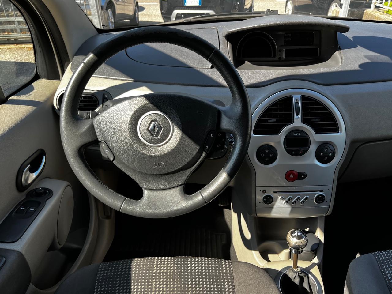 Renault Modus 1.2 16V Luxe Dynamique