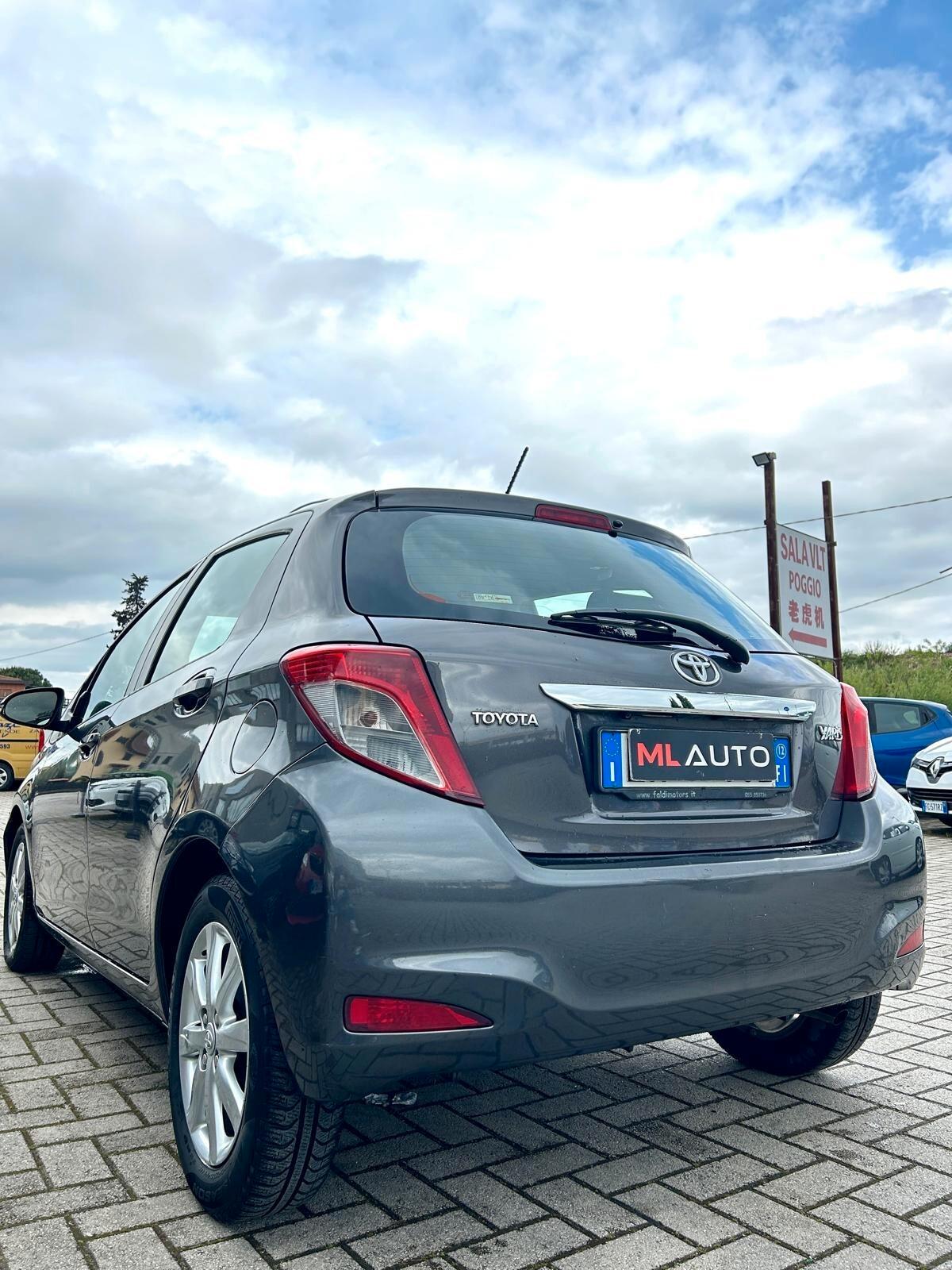 Toyota Yaris 1.0 5 porte Lounge - ok neopatentato