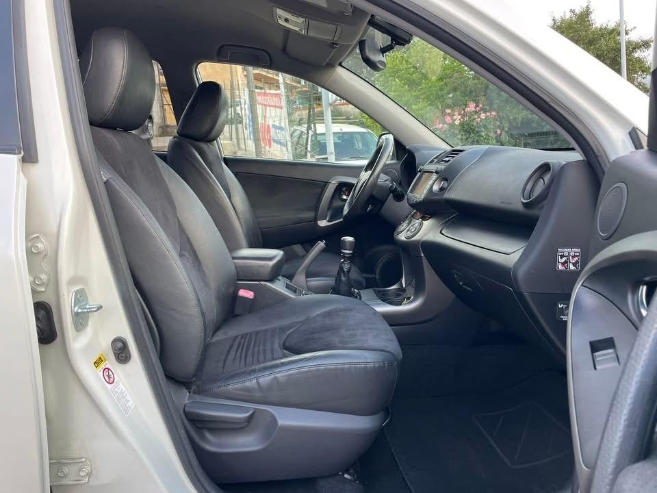 TOYOTA RAV4. 2.2 d4d 150 cv