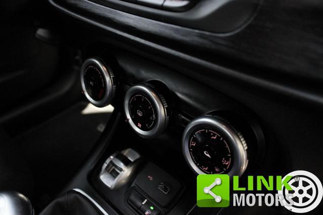 ALFA ROMEO Giulietta 1.4 Turbo 120 CV GPL NEOPATENTATI!