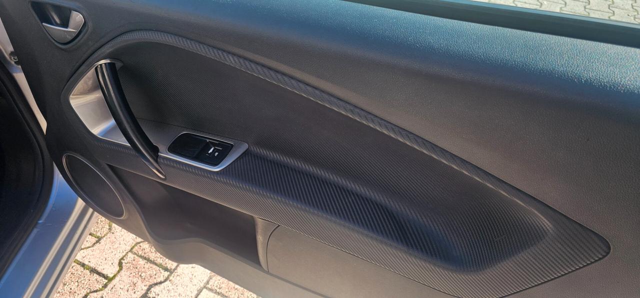 Alfa Romeo MiTo 1.6 JTDm 16V Distinctive Sport Pack