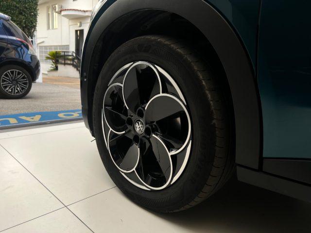 ALFA ROMEO Junior 156 CV BEV Intensa da e229,00 mensili