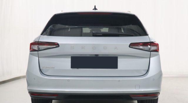 SKODA Superb 2.0 TDI DSG Wagon Style