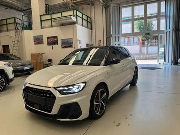 AUDI A1 SPB 30 TFSI S-Tronic Identity Black S-Line KM.0