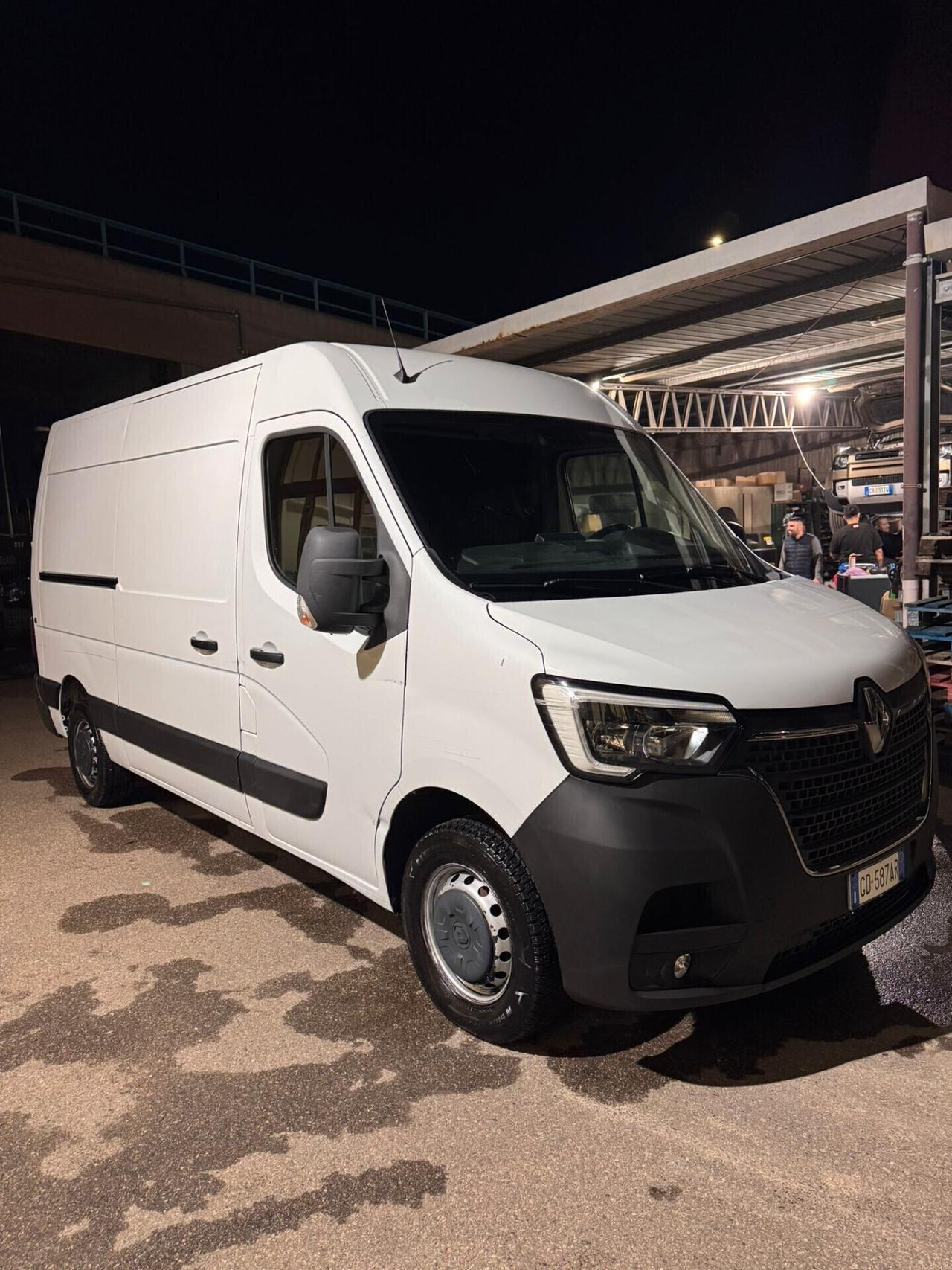 Renault MASTER III Furgone/100kw/136cv T33 2.3 dCi