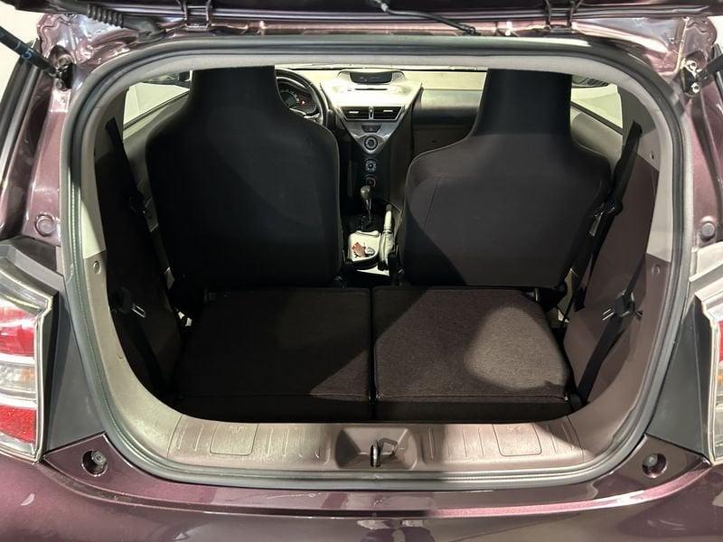 Toyota iQ iQ 1.0 CVT