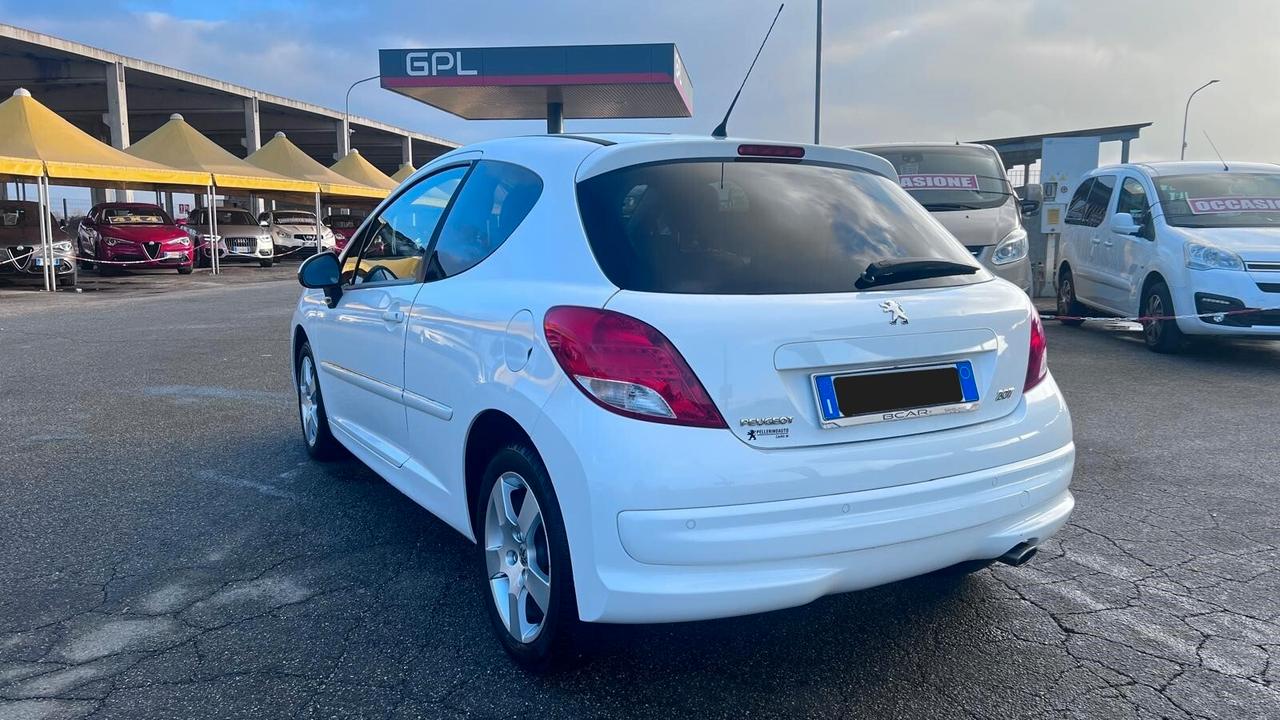 Peugeot 207 1.6 8V HDi 93CV 3p. Allure