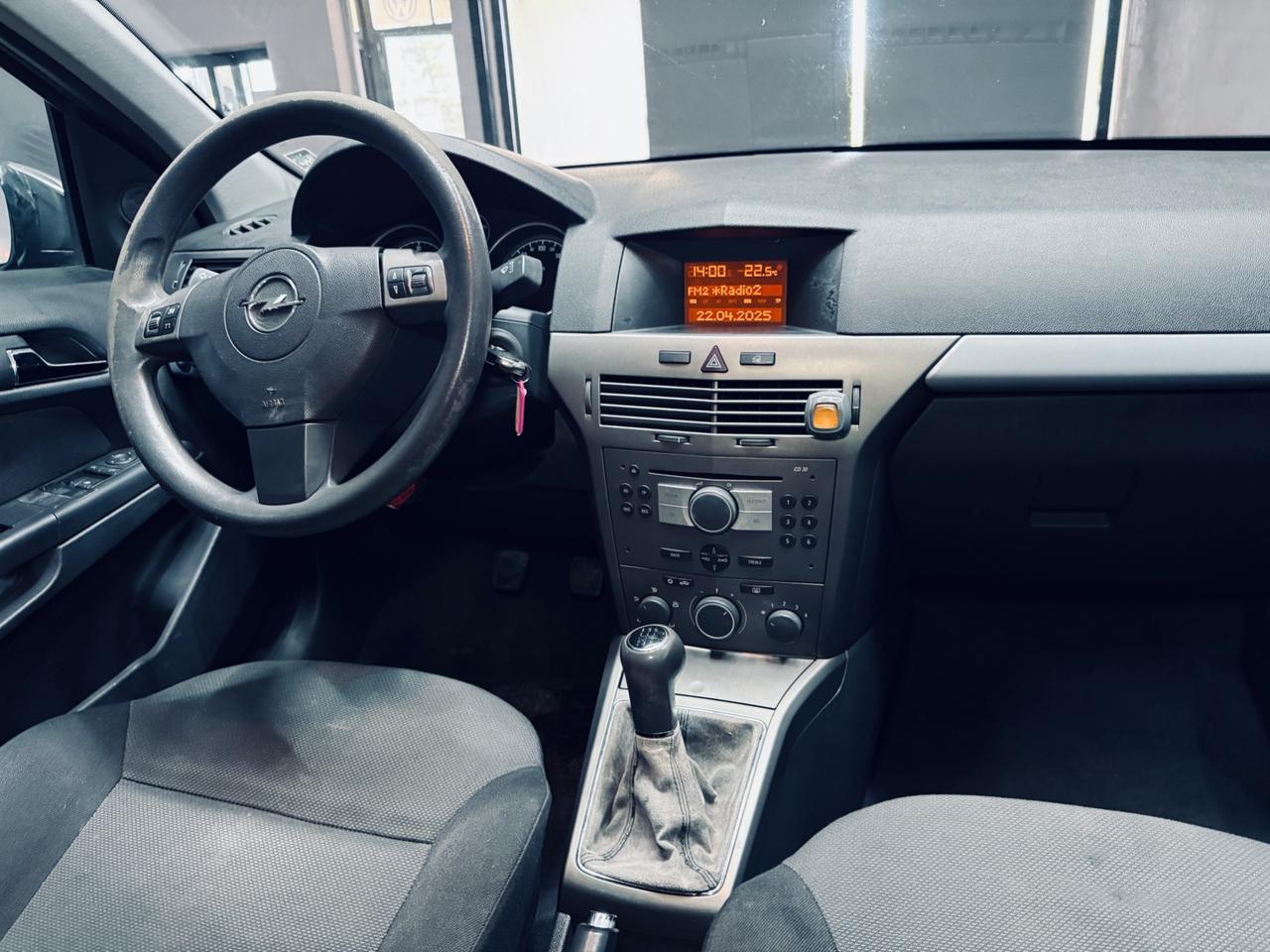 Opel Astra 1.7 CDTI 101CV 5 porte Cosmo*NEOPATENTATI*