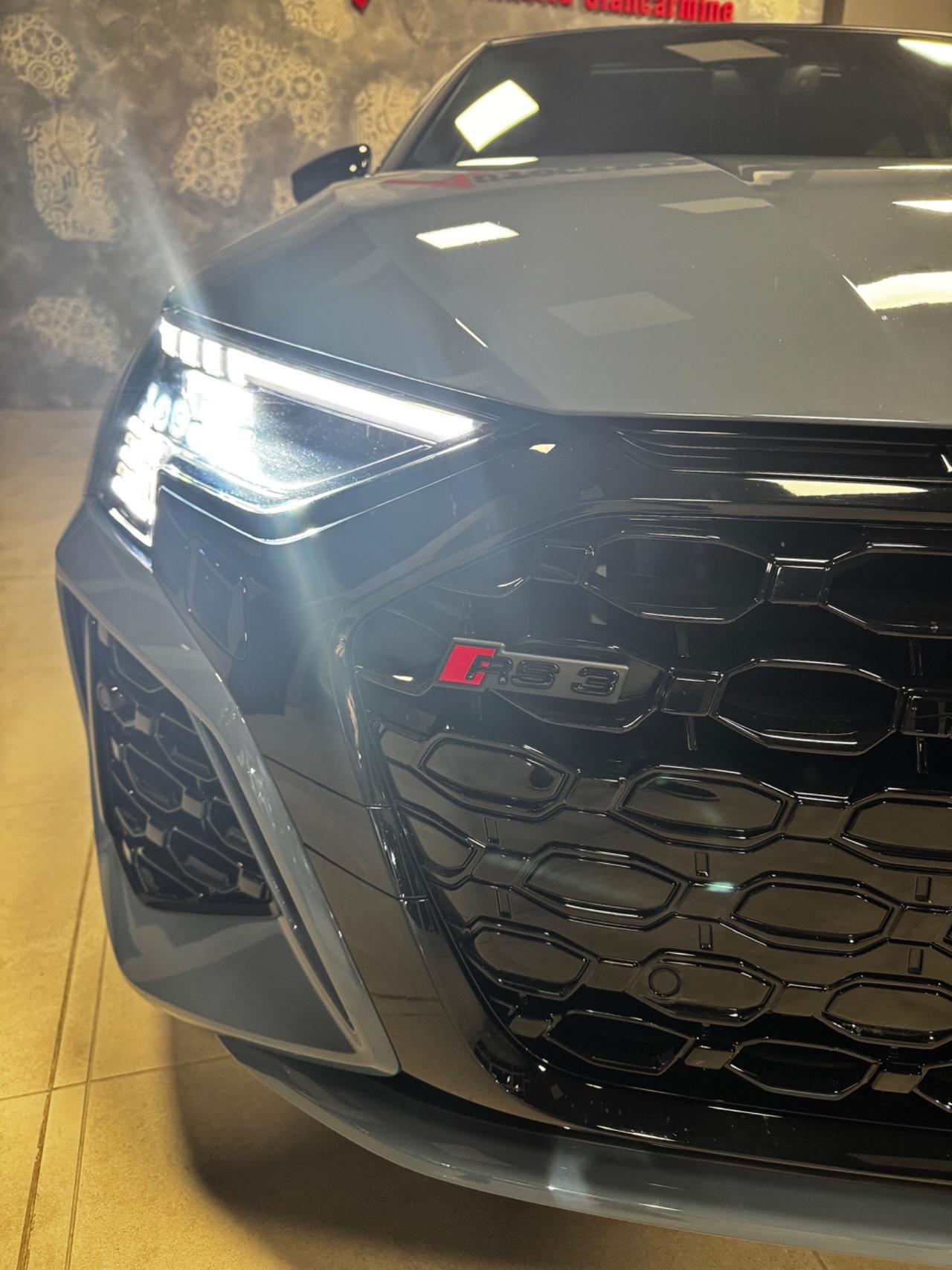 AUDI RS3 PERFORMANCE + CARBOCERAMICA