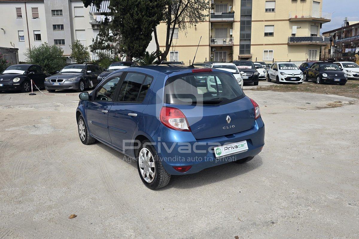 RENAULT Clio 1.2 16V 5 porte Confort