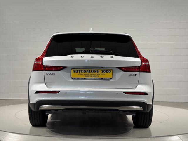 VOLVO V60 Cross Country B4 (d) AWD auto. Plus PREZZO REALE