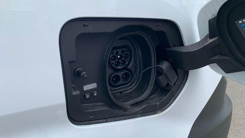 Renault Master Nuovo E-Tech electric FG TA L2H2 T35 long range AC22/DC130