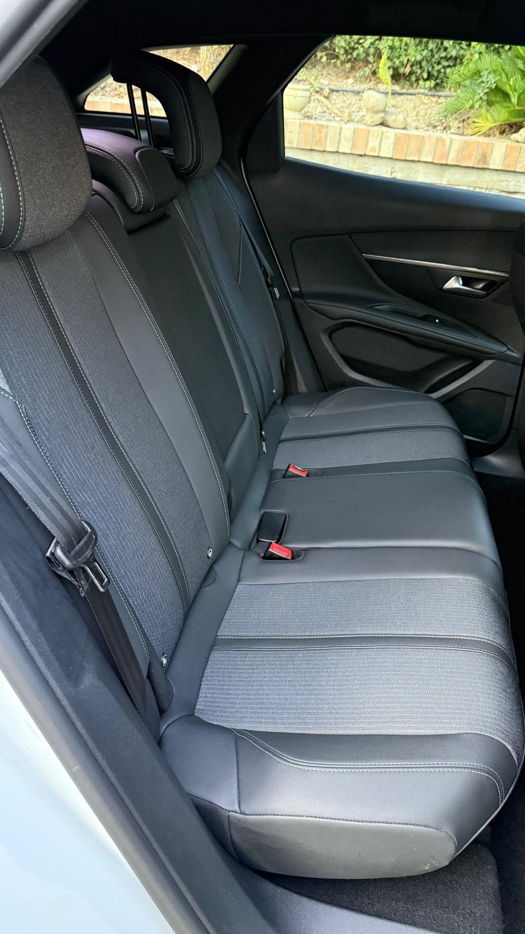 Peugeot 3008 BlueHDi 130 S&S EAT8 Allure Pack