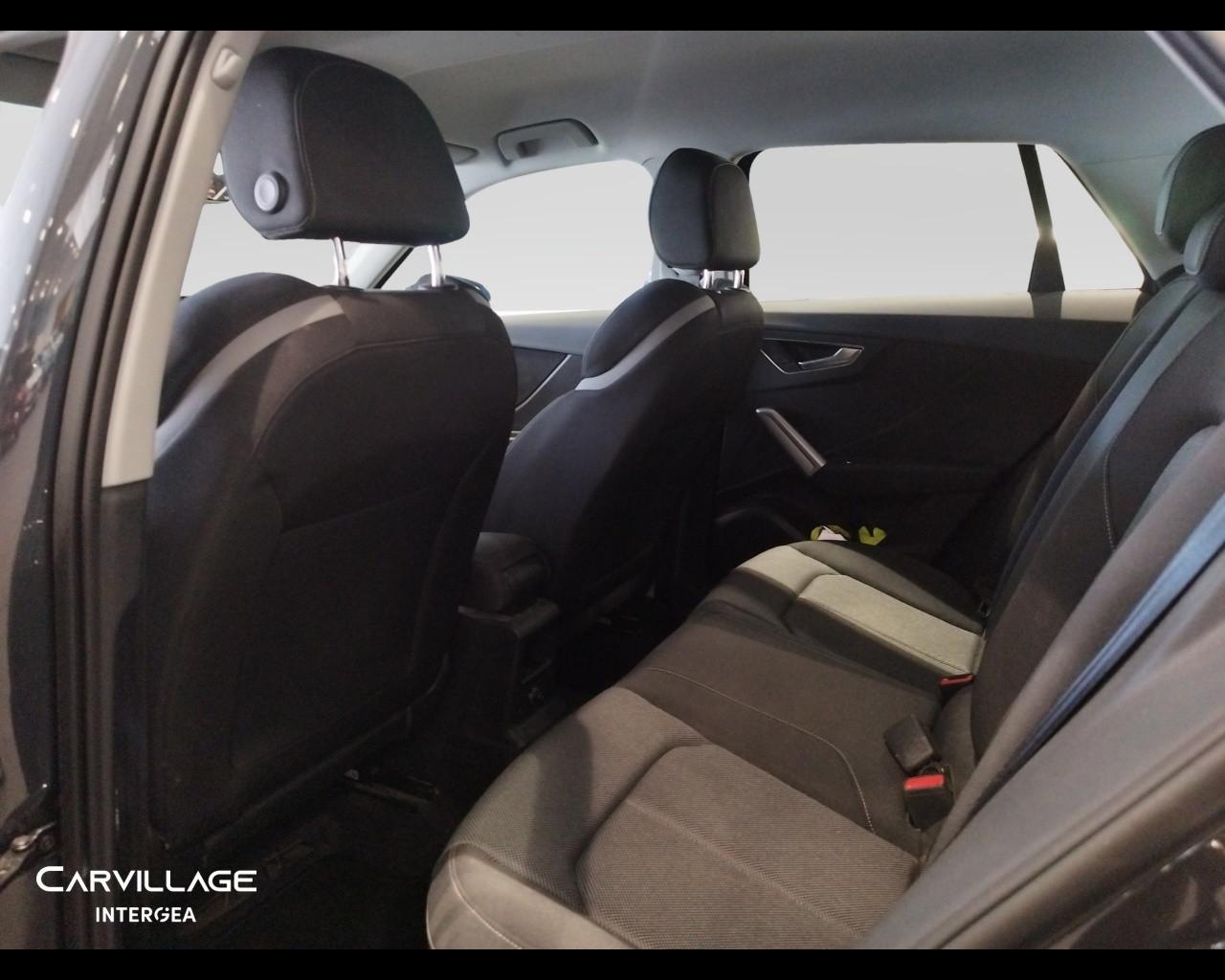 AUDI Q2 30 2.0 tdi Business s-tronic