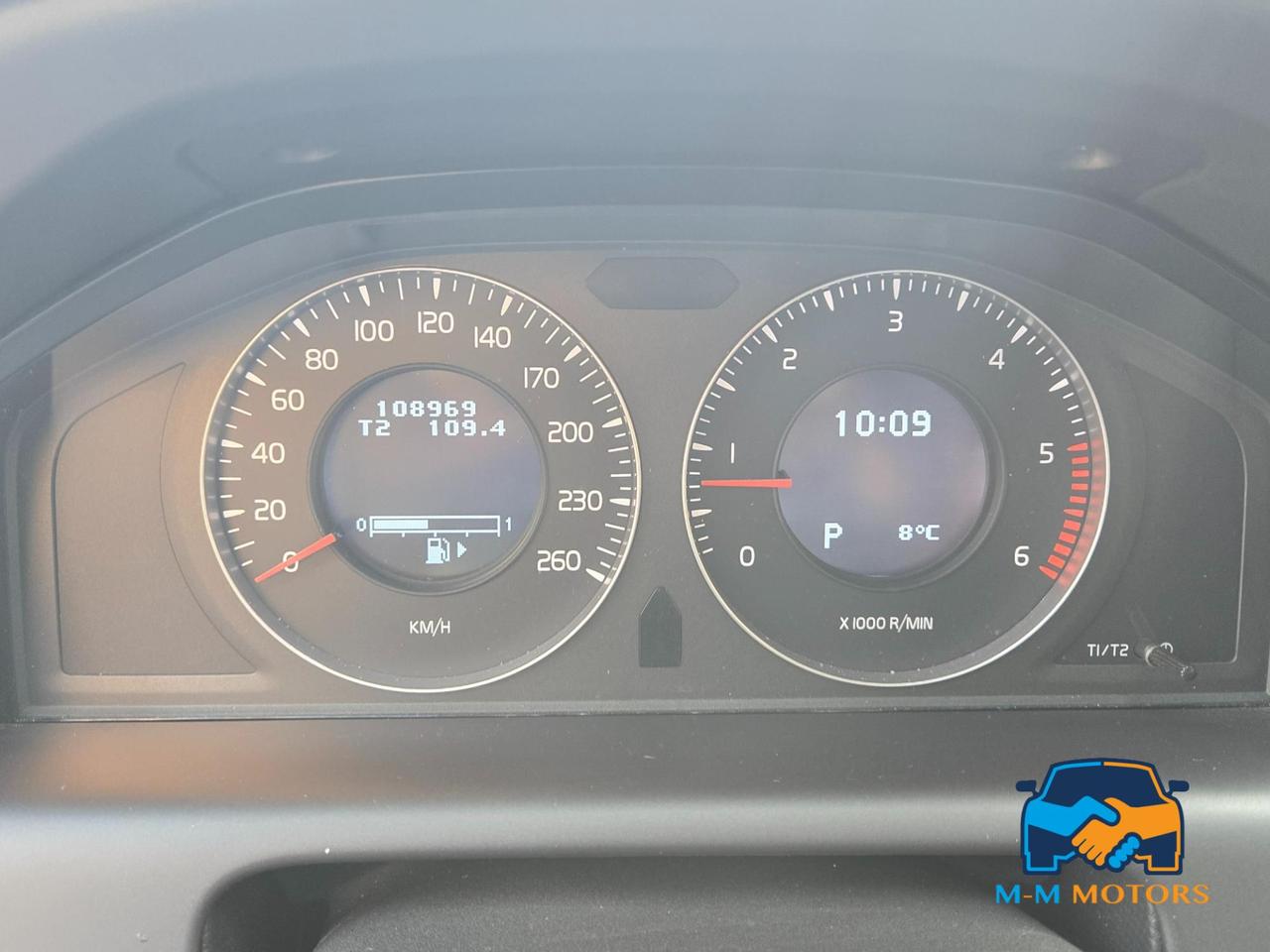 Volvo XC60 2.0 d4 (d3) R-design geartronic