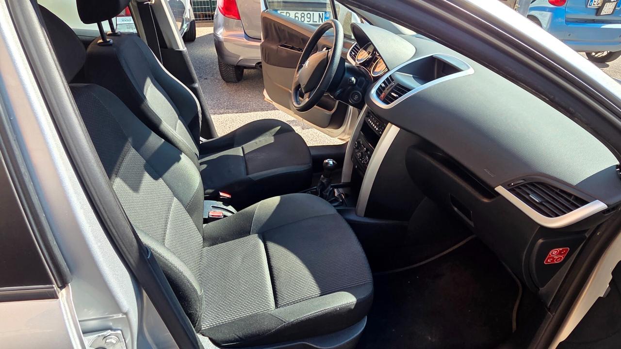 Peugeot 207 1.4 VTi 95CV 5p. neo patentati unico proprietario
