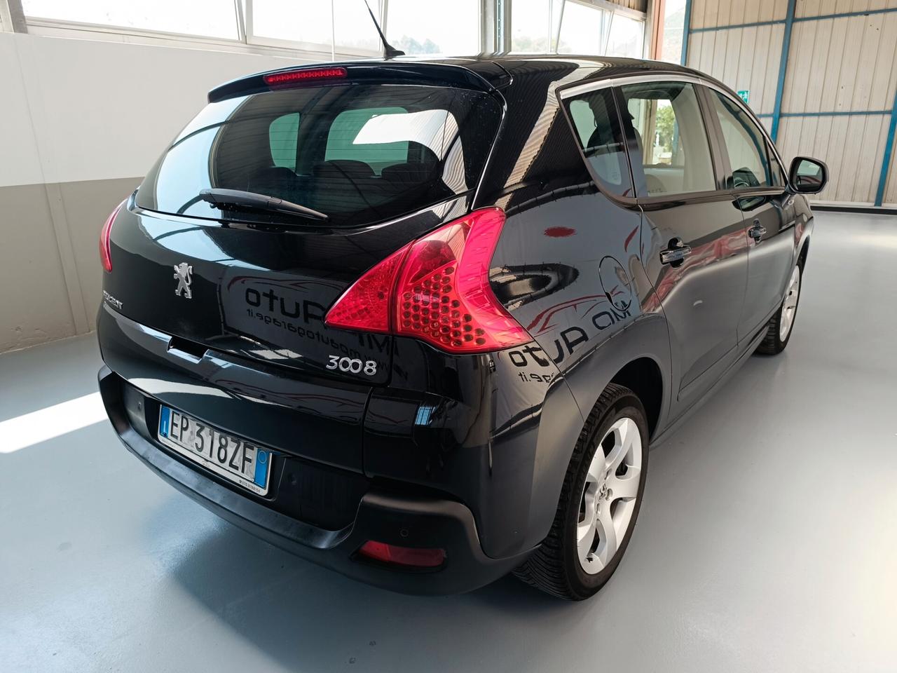 Peugeot 3008 1.6 HDi 115CV Business