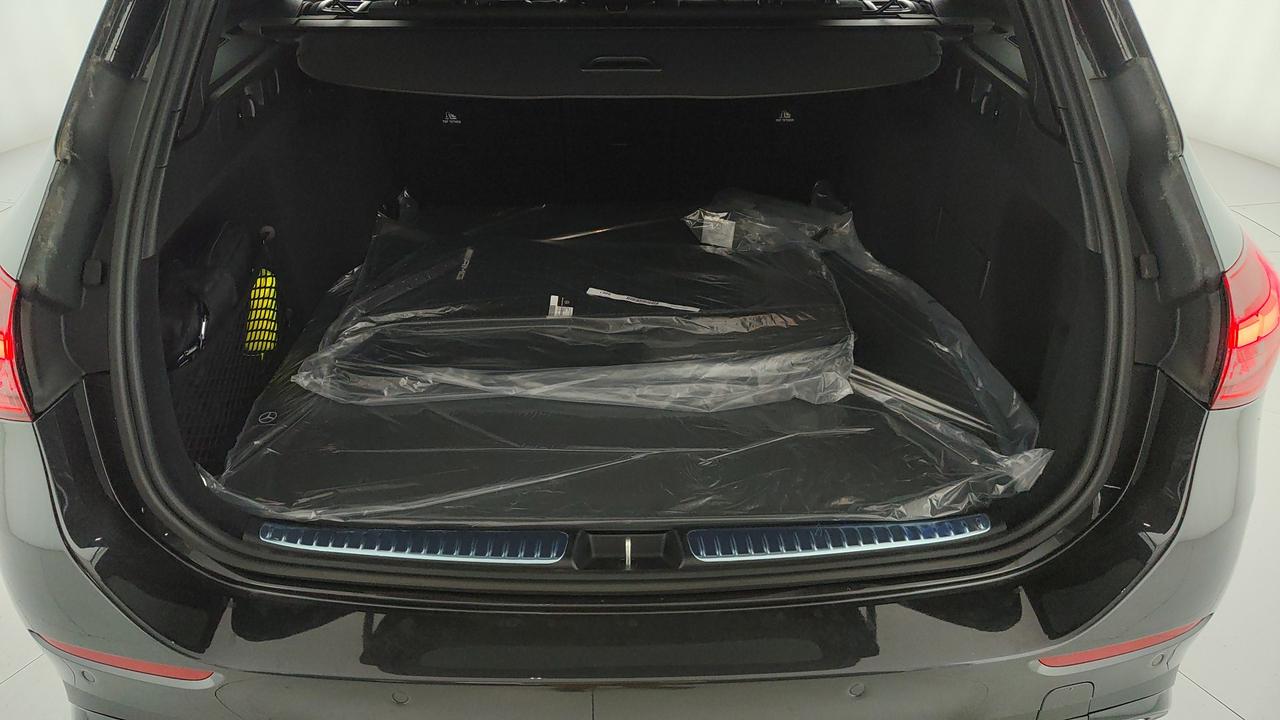 Mercedes-Benz C 220 d 4MATIC Station Wagon Travel Edit