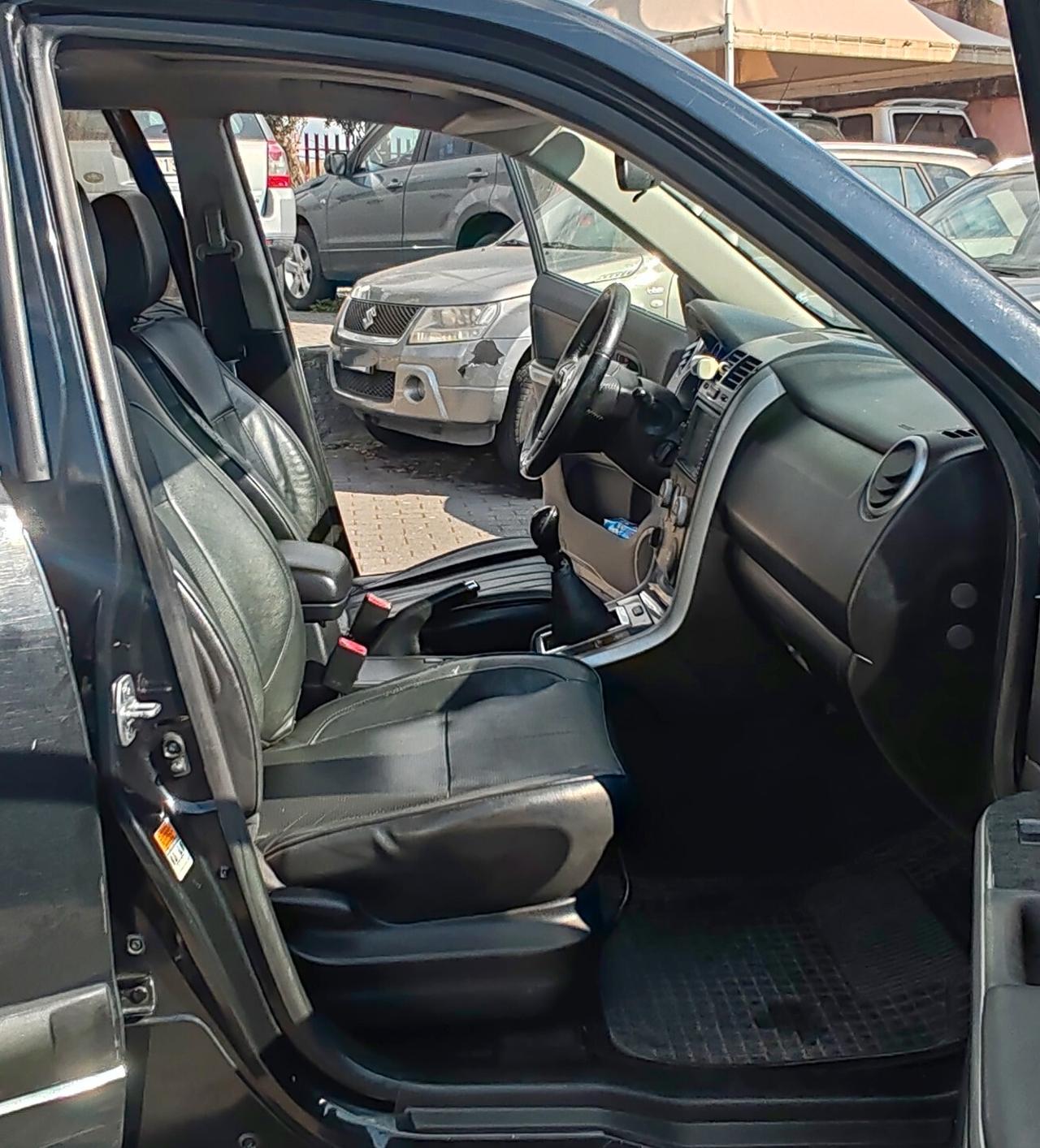 Suzuki Grand Vitara 1.9 DDiS 5P Executive Crossover
