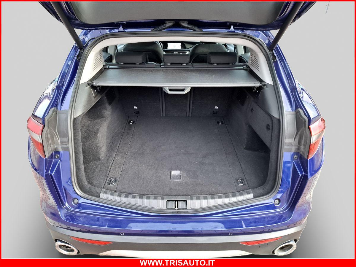 ALFA ROMEO Stelvio 2.2 TD At8 Ti Q4 Business (FARI XENON+NAVI)