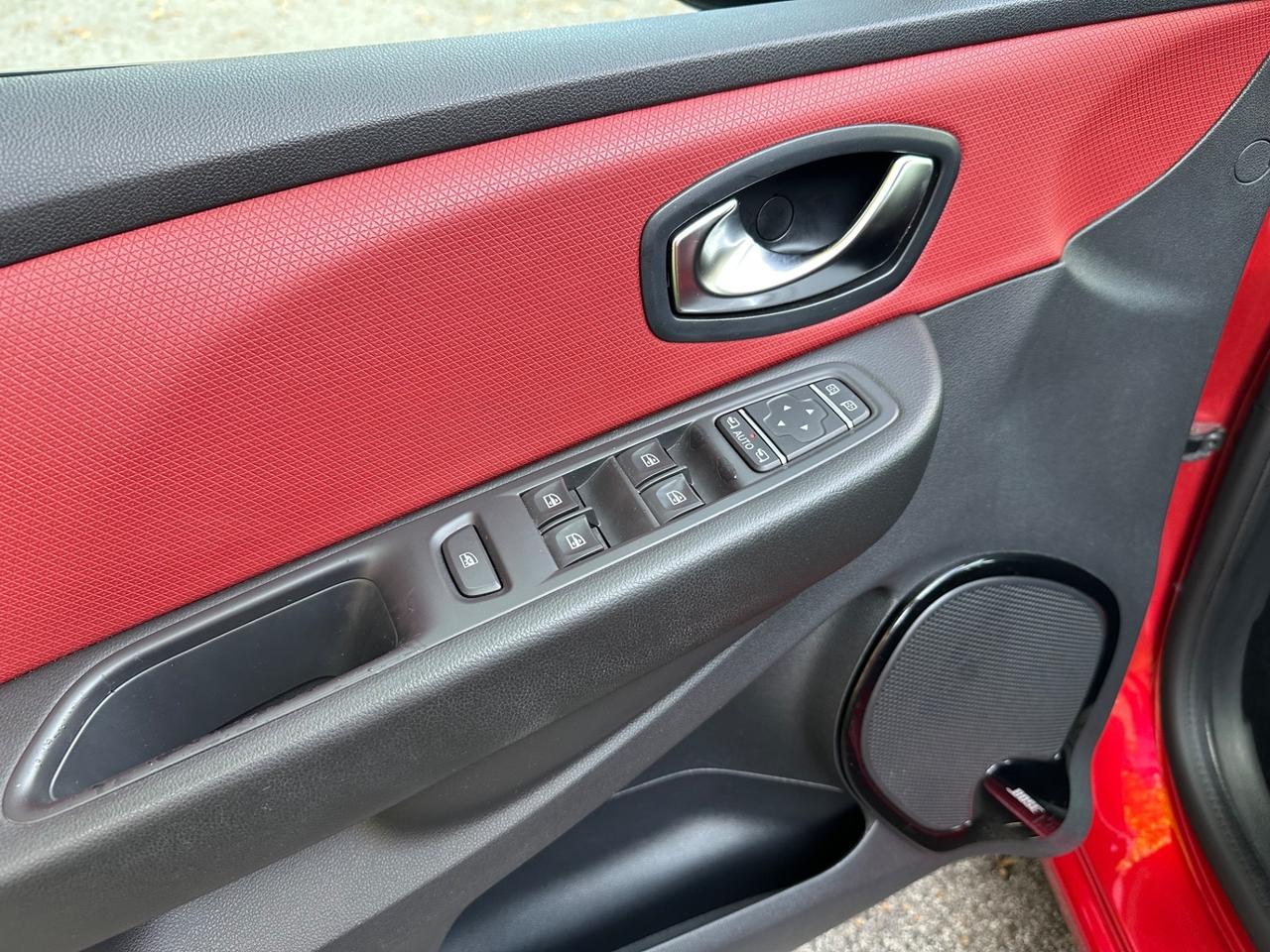 Renault Clio dCi 8V 90CV EDC Start&Stop 5 porte Energy Intens