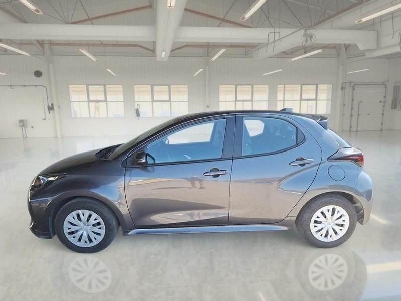 TOYOTA YARIS 1.0 ACTIVE MY21 5 PORTE BERLINA