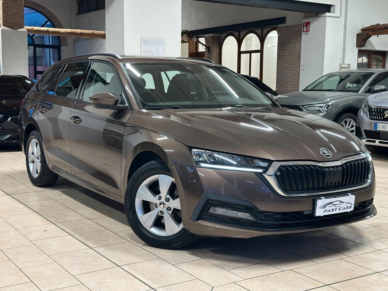 Skoda Octavia WAGON AMBITION 2.0 TDI DSG *CARPLAY*NAVI