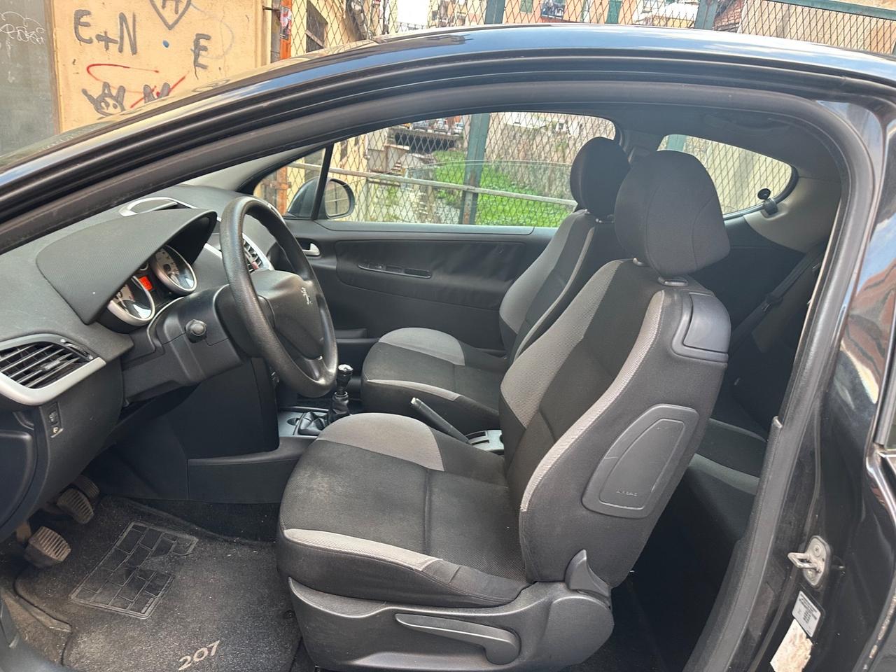 Peugeot 207 1.4 HDi 70CV 3p. X Line