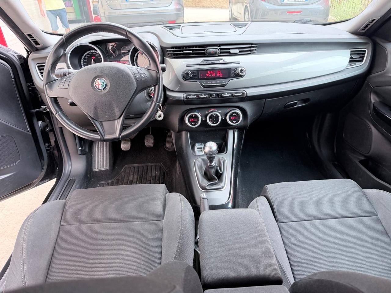 Alfa Romeo Giulietta 1.6 JTDm-2 105 CV Distinctive