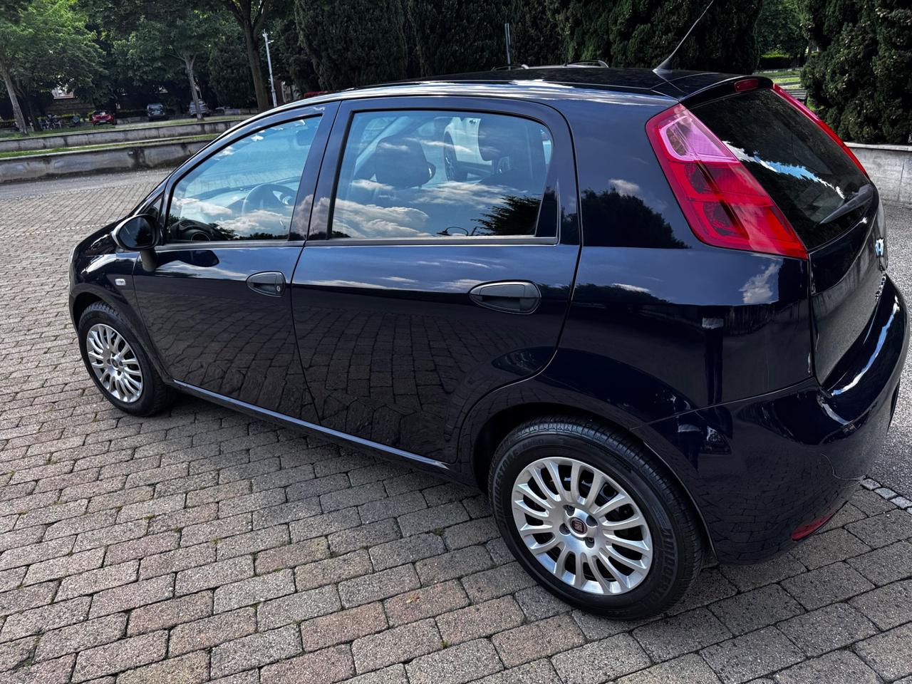 Fiat Punto 1.2 8V 5 porte Lounge neopatentati