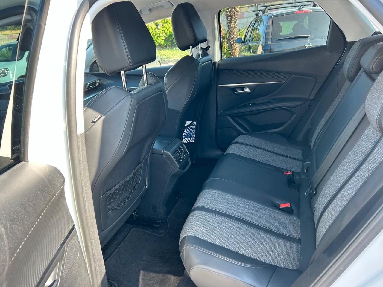 Peugeot 3008 BlueHDi 120 S&S BC Business