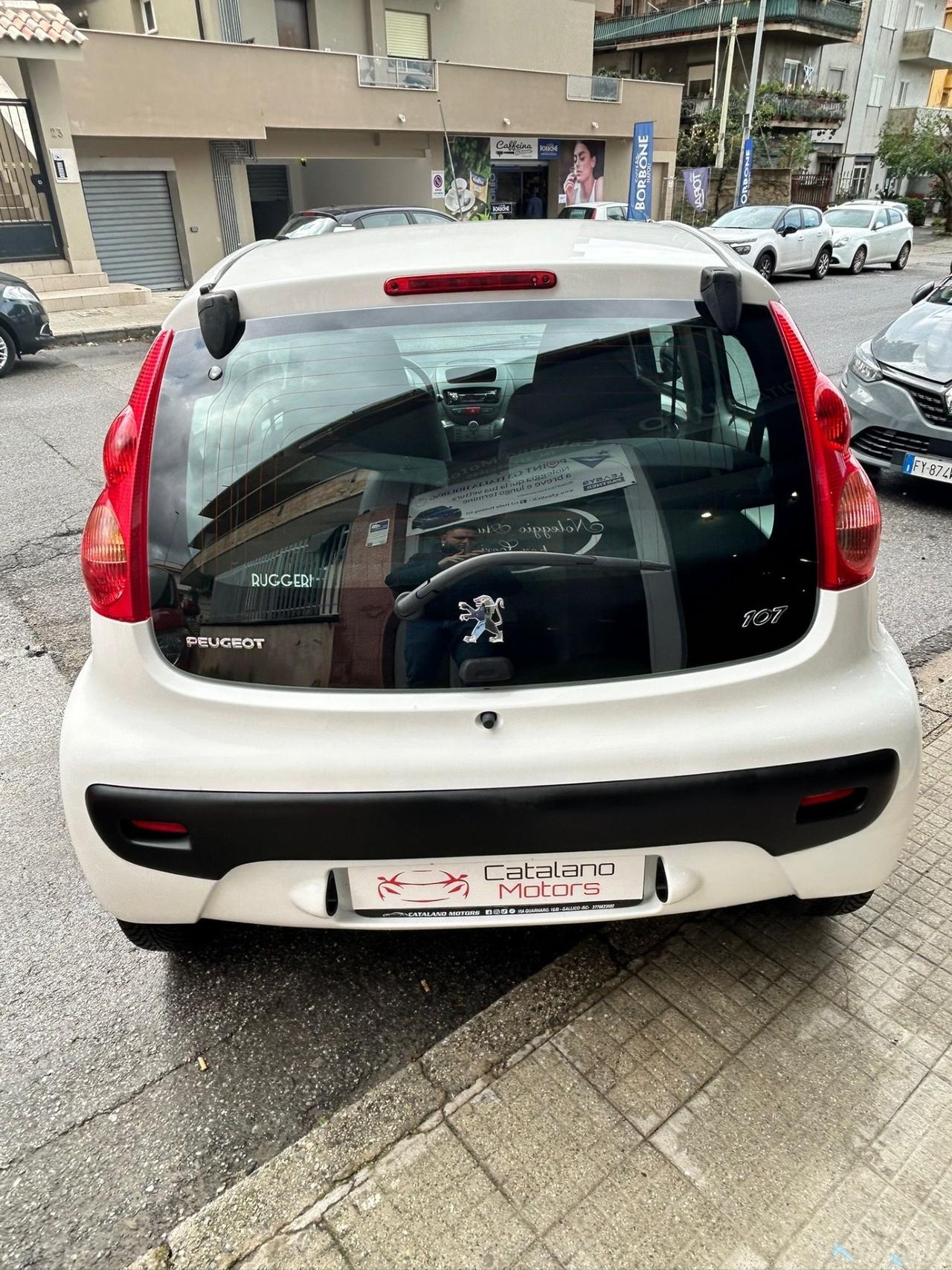 Peugeot 107 1.0 68CV 5p. Desir