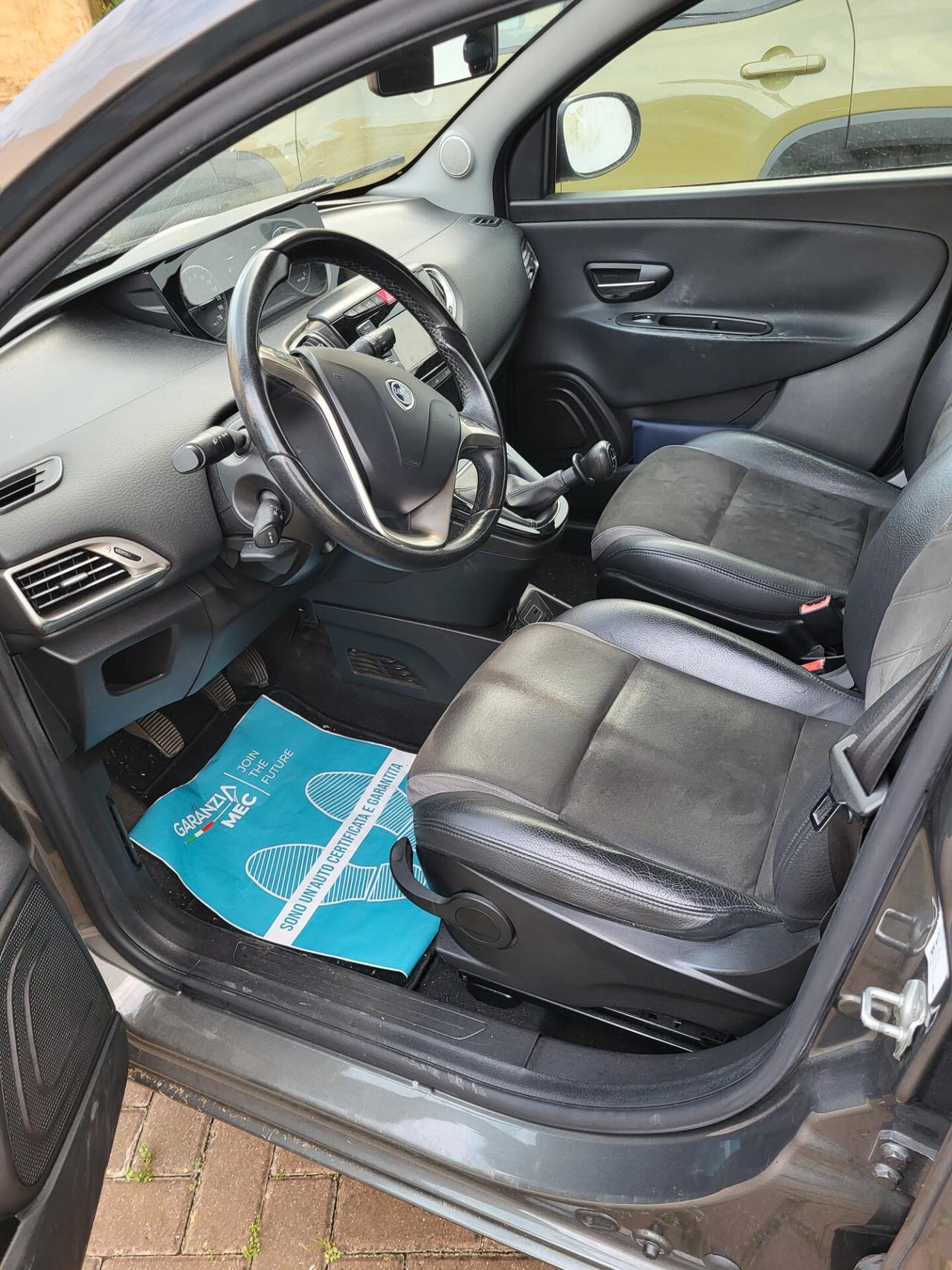 Lancia Ypsilon 1.2 69 CV 5 porte GPL Ecochic Elle