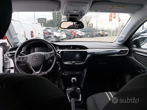 Opel Corsa 1.2 Design & Tech