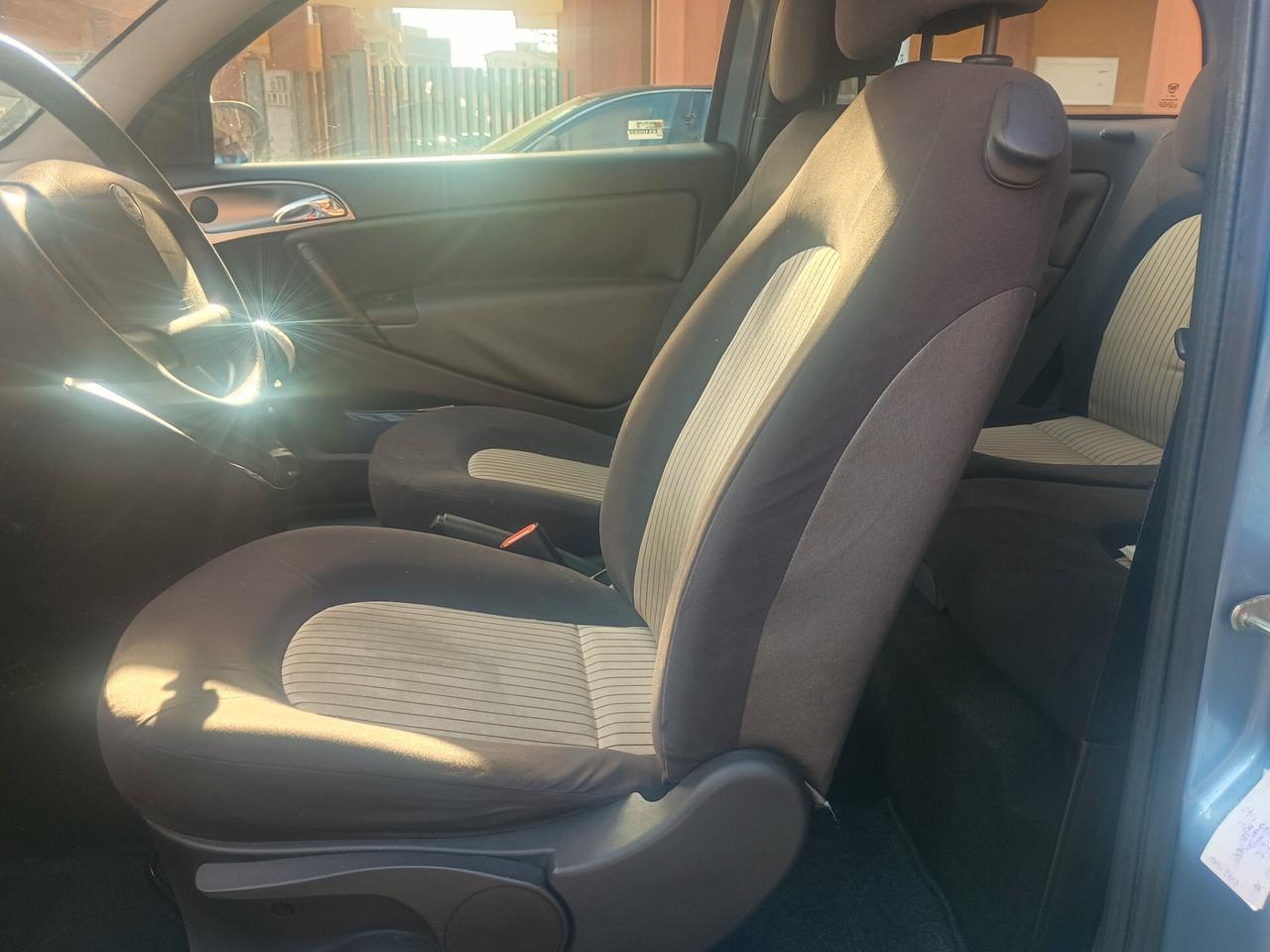 Lancia Ypsilon 1.2 Oro Bianco