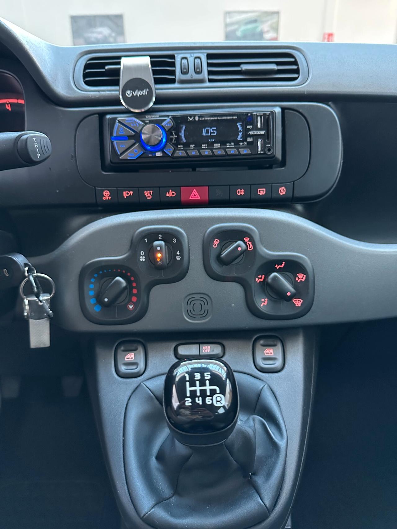 Fiat Panda 1.0 Hybrid/Benz, Pari al nuovo, Uni pro, si neopa