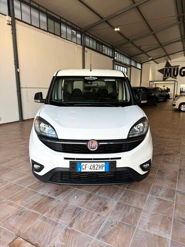 FIAT DOBLO' MAXI 1.6mjt AUTOCARRO 5 POSTI