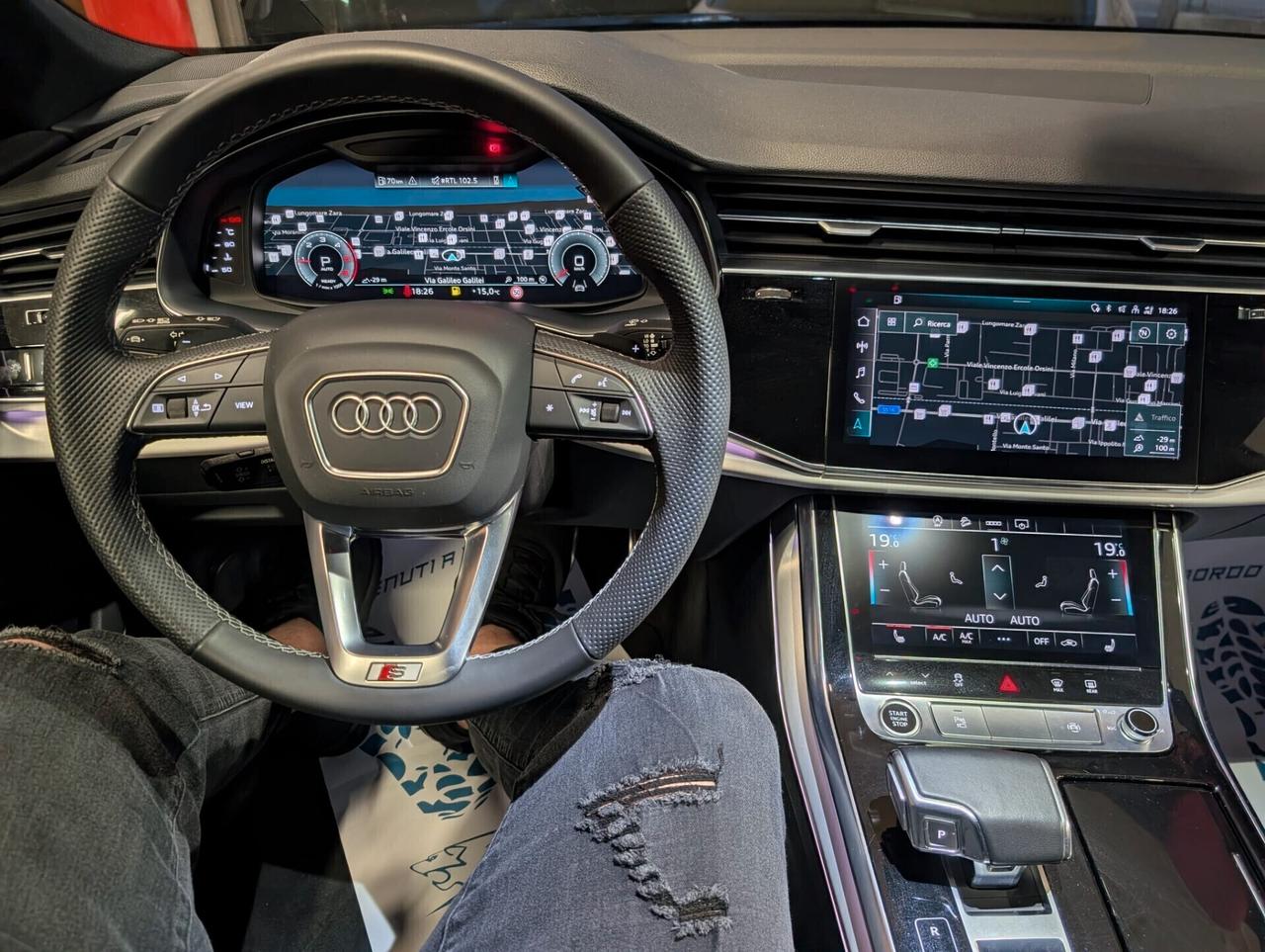 Audi Q8 45 TDI quattro 3.0 diesel S-LINE IVA ESPOSTA