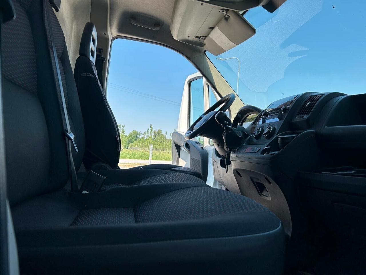 Peugeot Boxer 330 2.2 BlueHDi PM-TM L2 H2 SPOTICAR