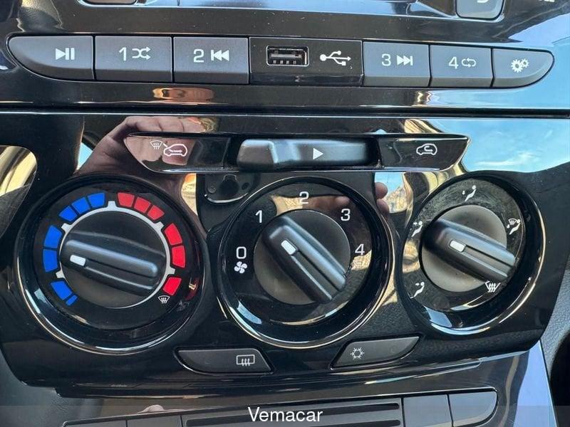 Lancia Ypsilon Ypsilon 1.2 69 CV 5 p Elef Blu-SOLO KM 51500!!NEOPAT