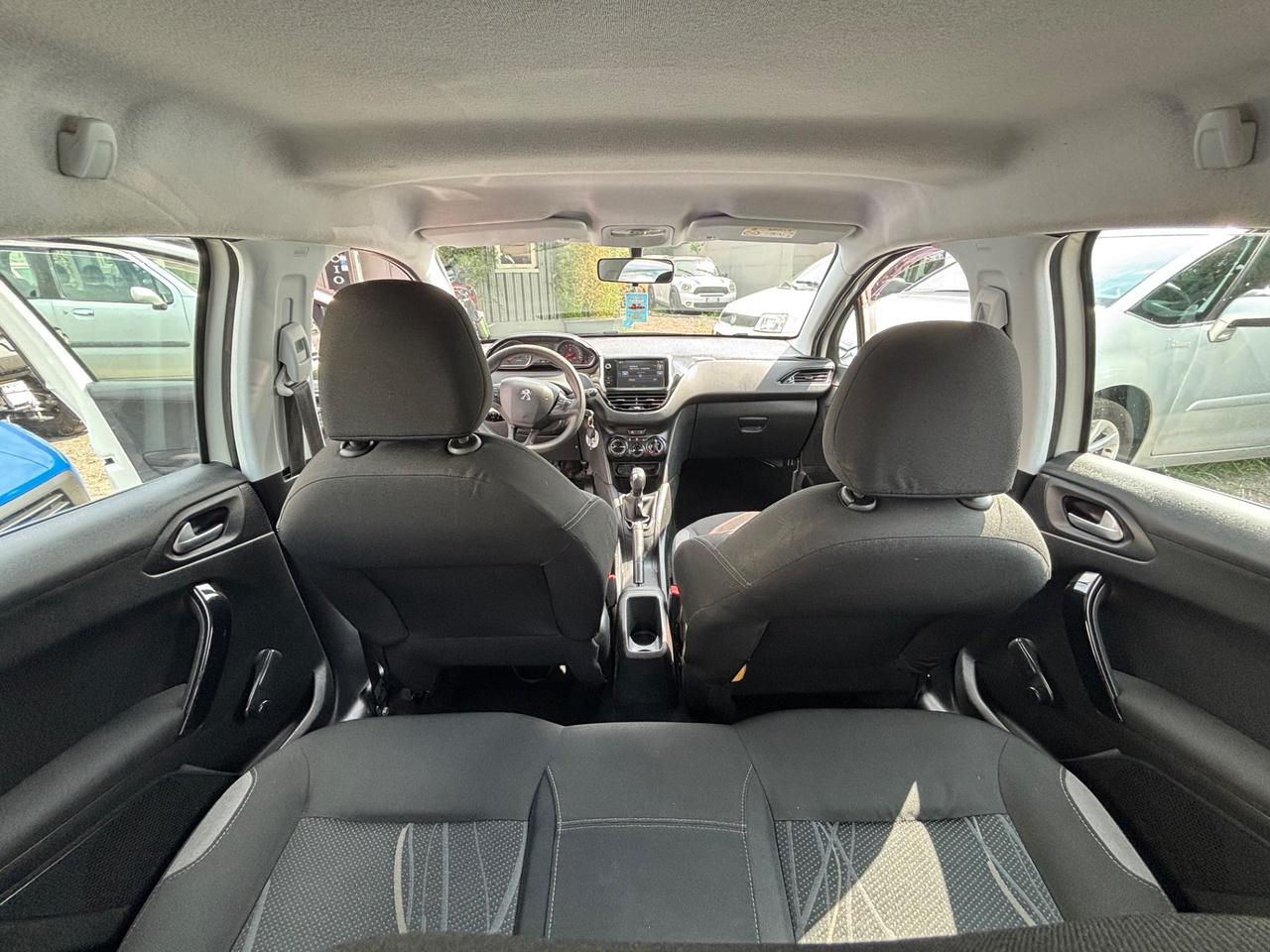 Peugeot 208 PureTech 82 5 porte Allure
