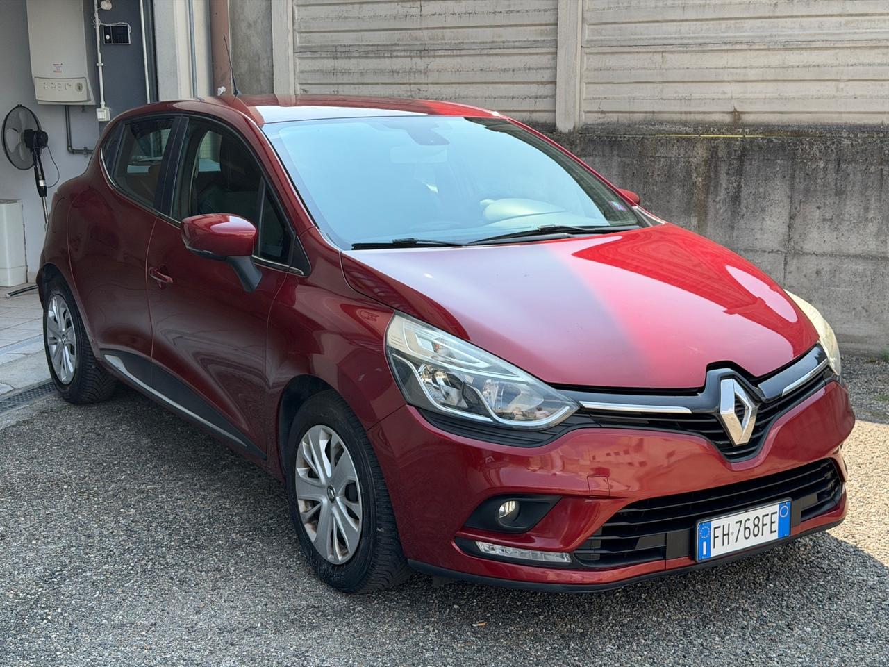 Renault Clio 1.2 75CV 5 porte Zen