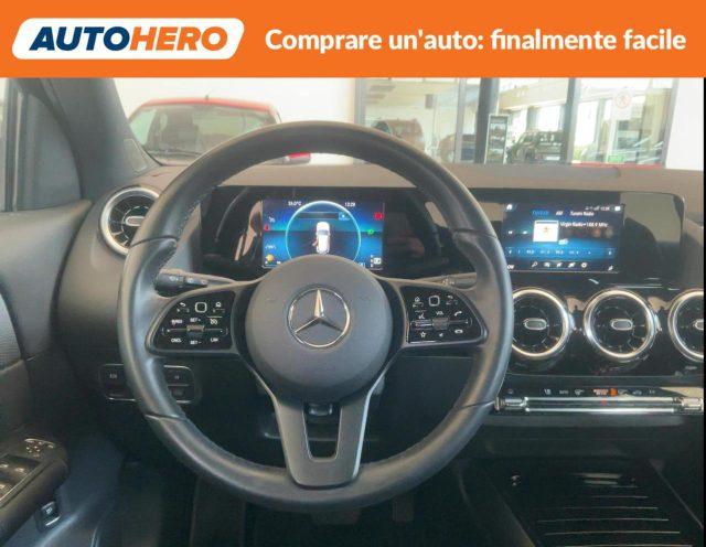 MERCEDES-BENZ GLA 180 Automatic Executive