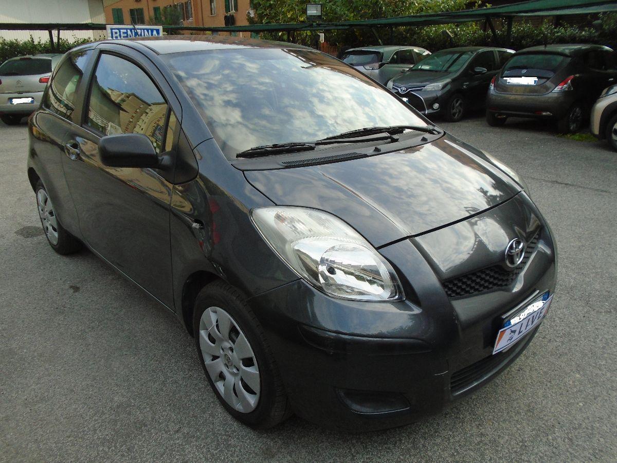 Yaris '2011 BENZ EURO 5B OK NEOPATENTATI