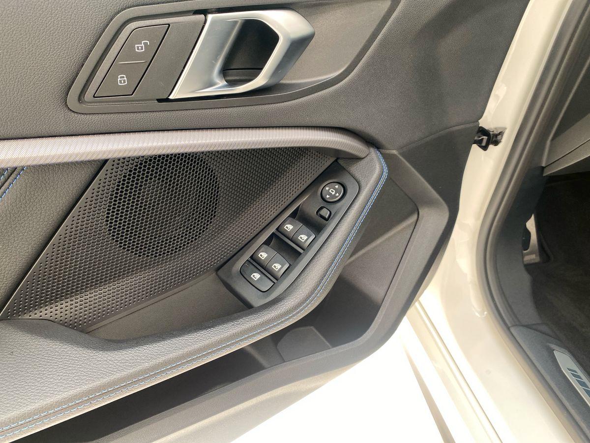 BMW Serie 1 F40 - M 135i xdrive auto