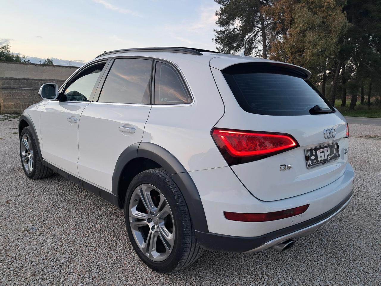 Audi Q5 2.0 TDI 190 CV-ALLROAD-TETTO*PELLE*XENON