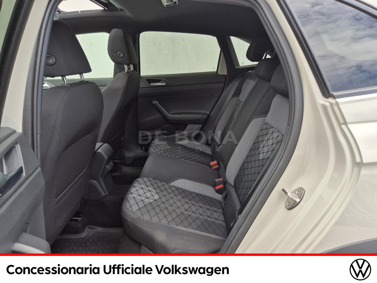 Volkswagen Taigo 1.0 tsi r-line 110cv
