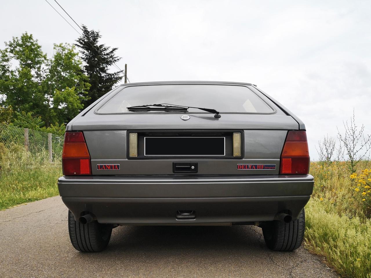 Lancia Delta Versione 2.0i.e. turbo 16V HF integrale